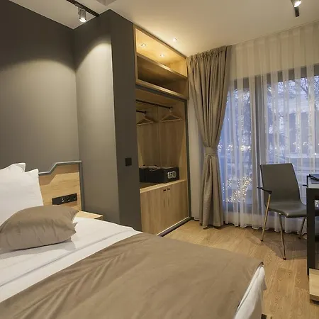 Solun's Riverside Гостевой дом Скопье