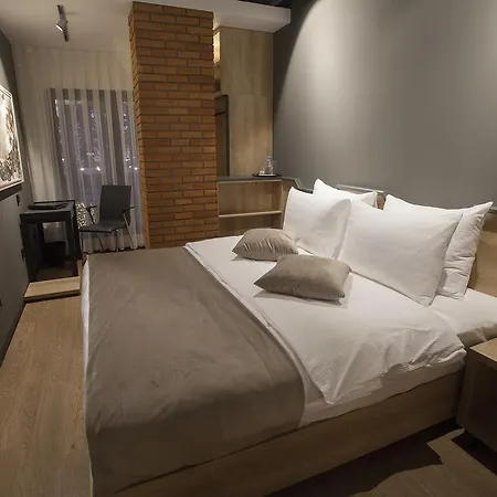 Solun's Riverside 4*