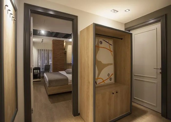 Solun's Riverside 4*