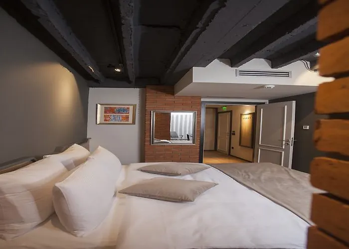 Гостьовий будинок Solun's Riverside